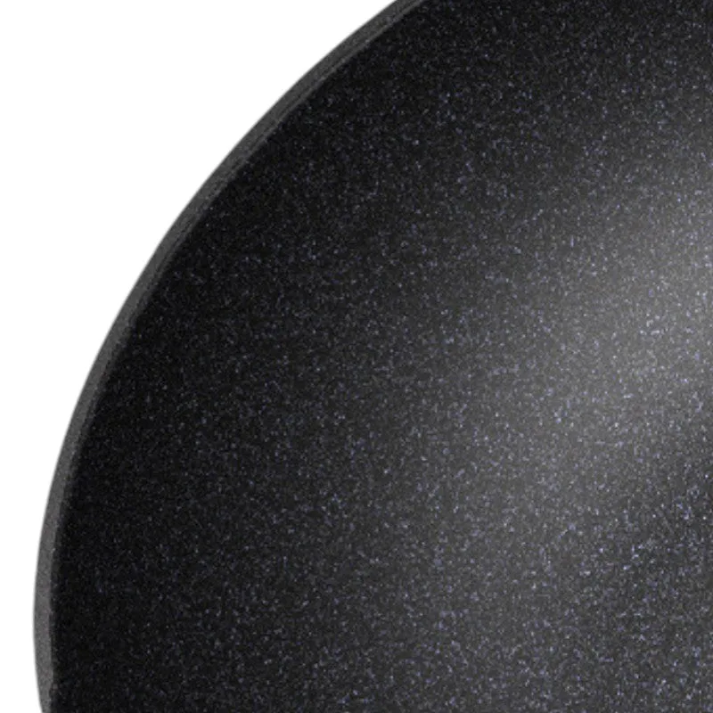 Wok antiadhésive résistante