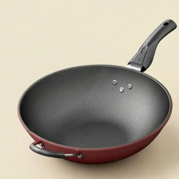 Grote wokpan met deksel